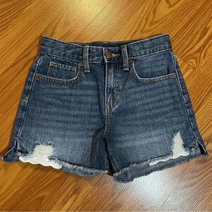 Old Navy High-Waisted Exposed Lace-Pocket Jean
Shorts for girls - size 10